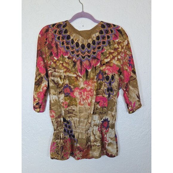 Chicos Top Women Size 1 Studded T-Shirt Cinched Waist Top Ket Hole - Picture 4 of 5